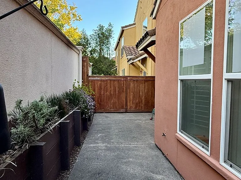 42 Arnold Dr — Photo 12