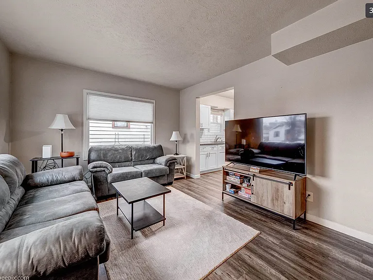 1617 E Mallon Ave — Photo 3