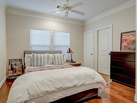 4th image of 2109 Crocker St