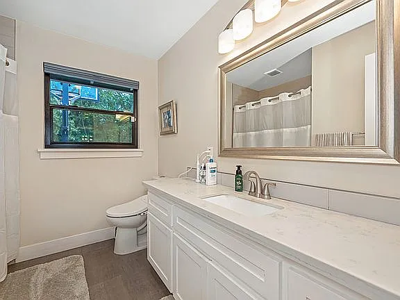 5225 Marione Dr — Photo 16