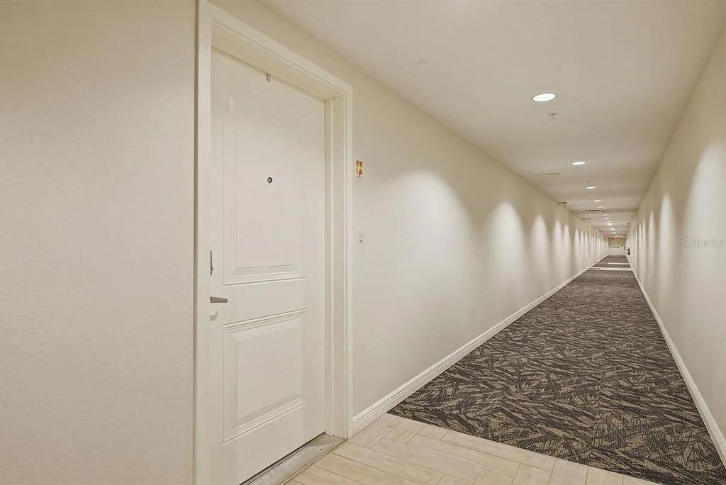 2 bed, 2.0 bath, 1370 sqft, $3,400 — Photo 4