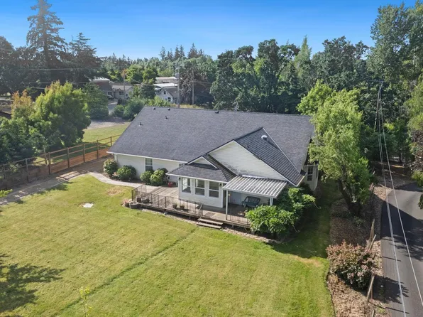 5141 Auburn Rd NE, Salem, OR 97317