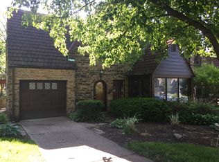 1217 Cochran Rd, Pittsburgh, PA 15243