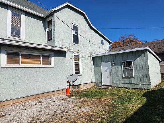 2nd image of 102 S McKinley Ave