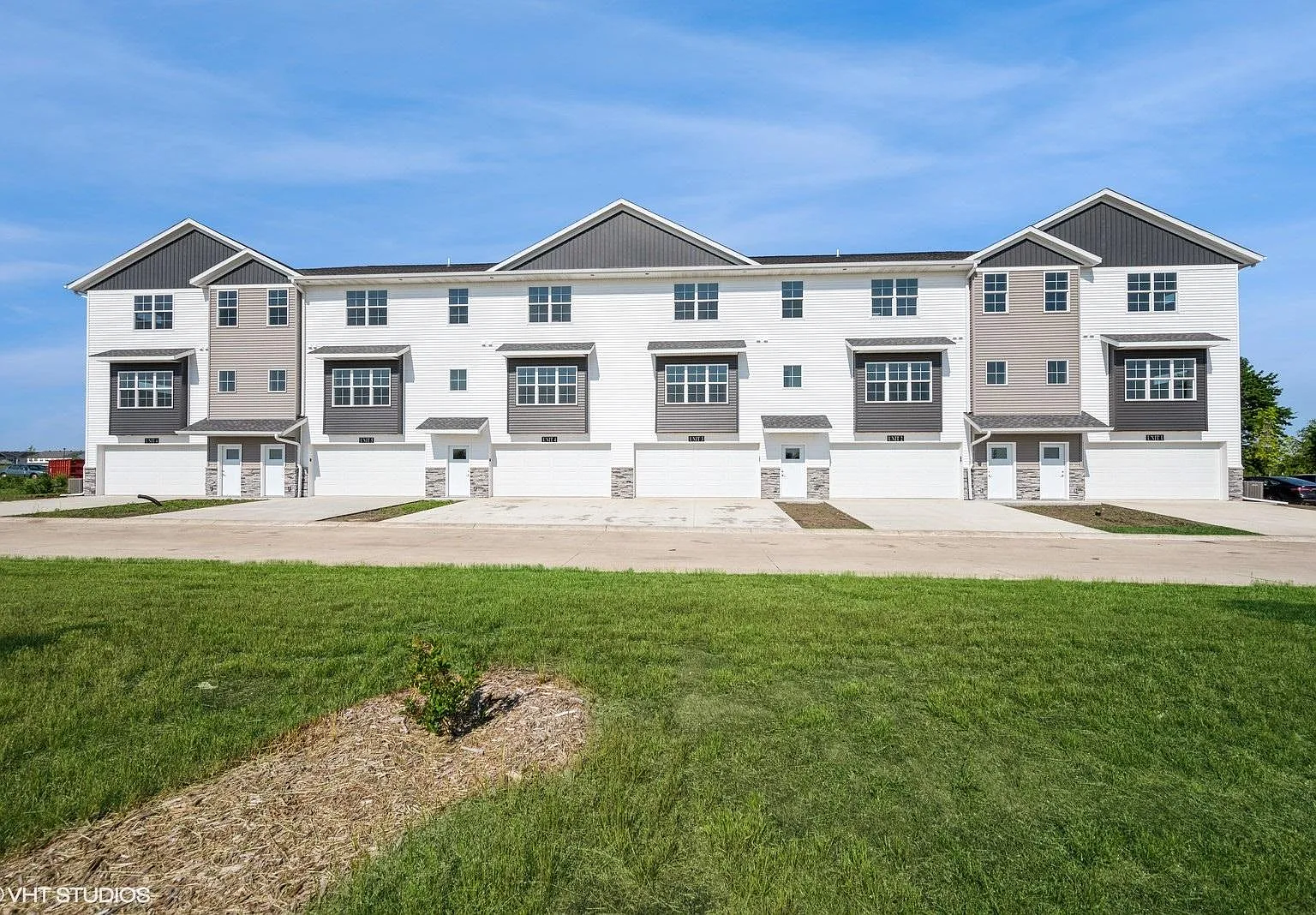 Rookwood Commons — Photo 3