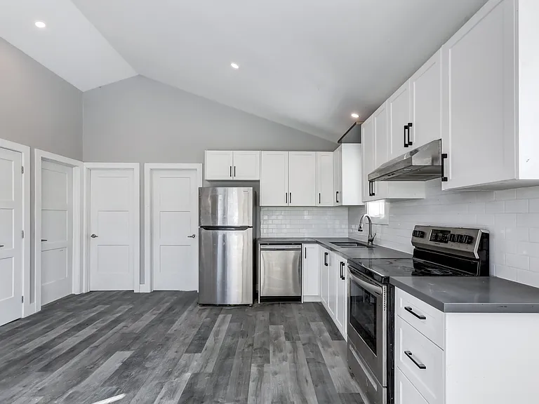 493 Gill St #MF — Photo 12