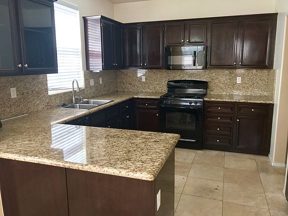 2nd image of 27783 Summer Grove Pl