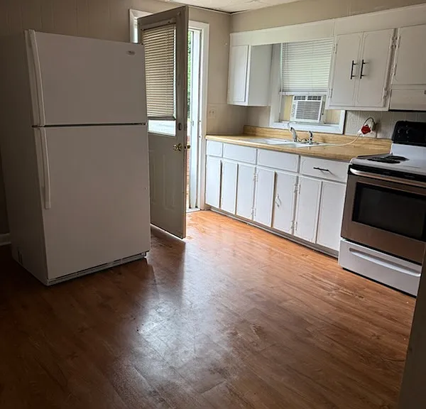 1540 Catawba Ter #6 — Photo 1