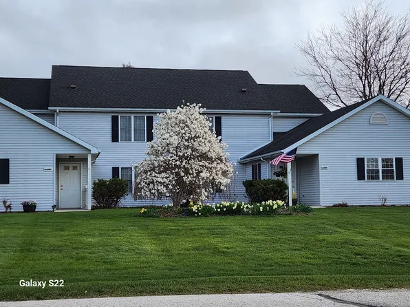 2240 Valley Rd, Plymouth, WI 53073