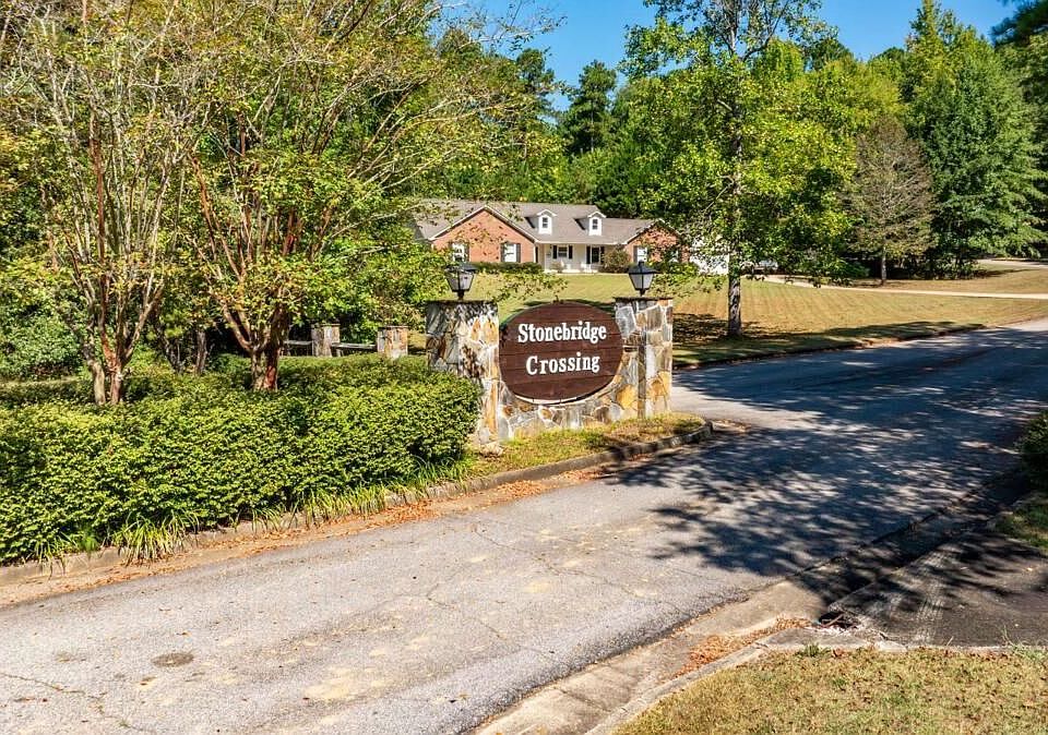 1st image of 205 Long Cove Dr