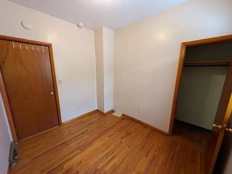 22 Meadow St — Photo 6