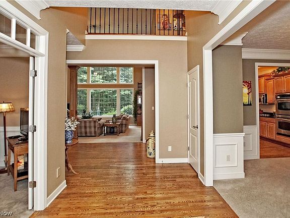 2nd image of 3640 Seven Oaks Trl