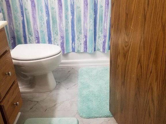 5th image of 3502 Wedgewood Ct APT C