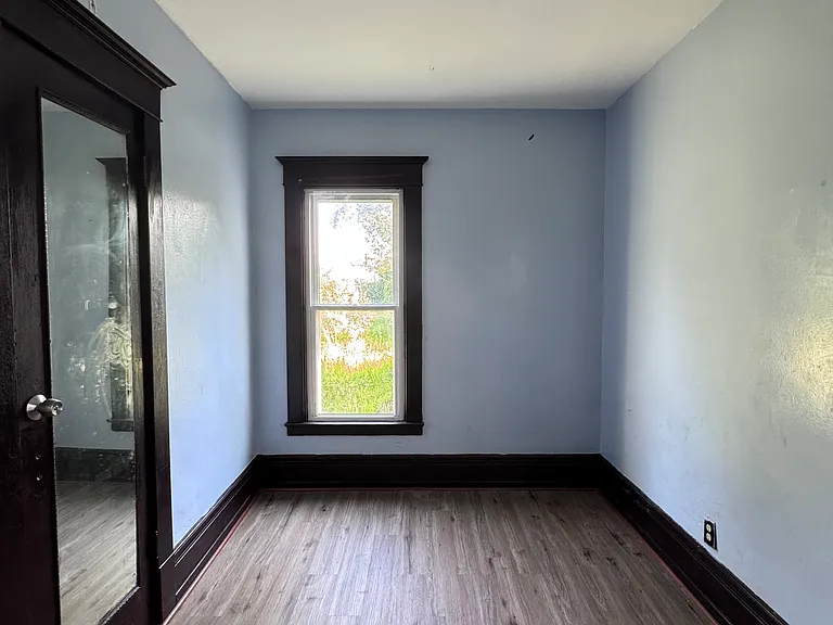 55 Girard Pl #1 — Photo 7