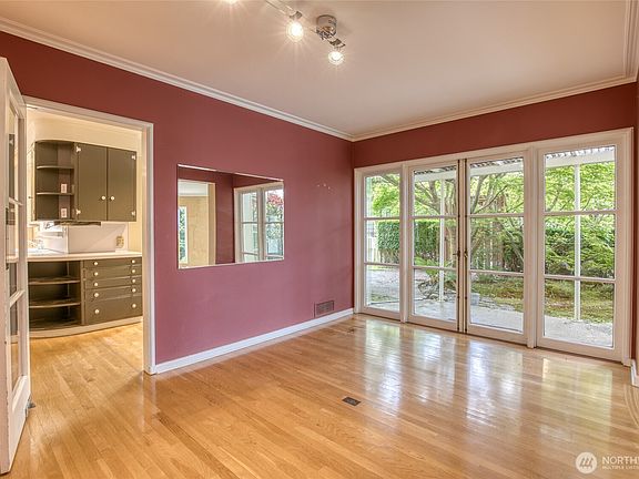 5th image of 631 Chenault Avenue