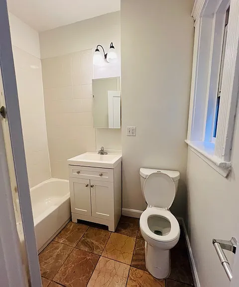 38 Hemenway St #16 — Photo 16