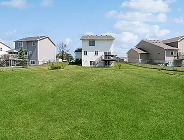 4111 Crestmoor Ave — Photo 2