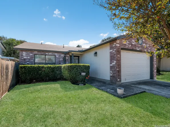 7310 Corian Park Dr, San Antonio, TX 78249
