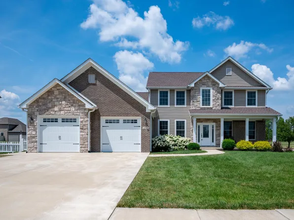 1005 N Fox Berry Dr, Yorktown, IN 47396