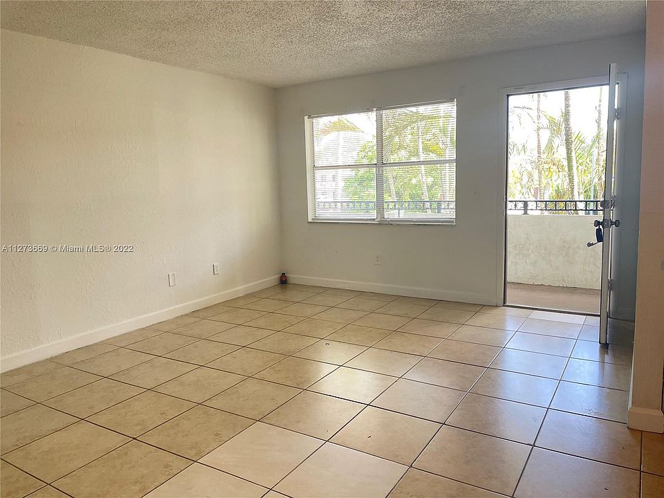 1st image of 400 NW 65th Ave APT 214