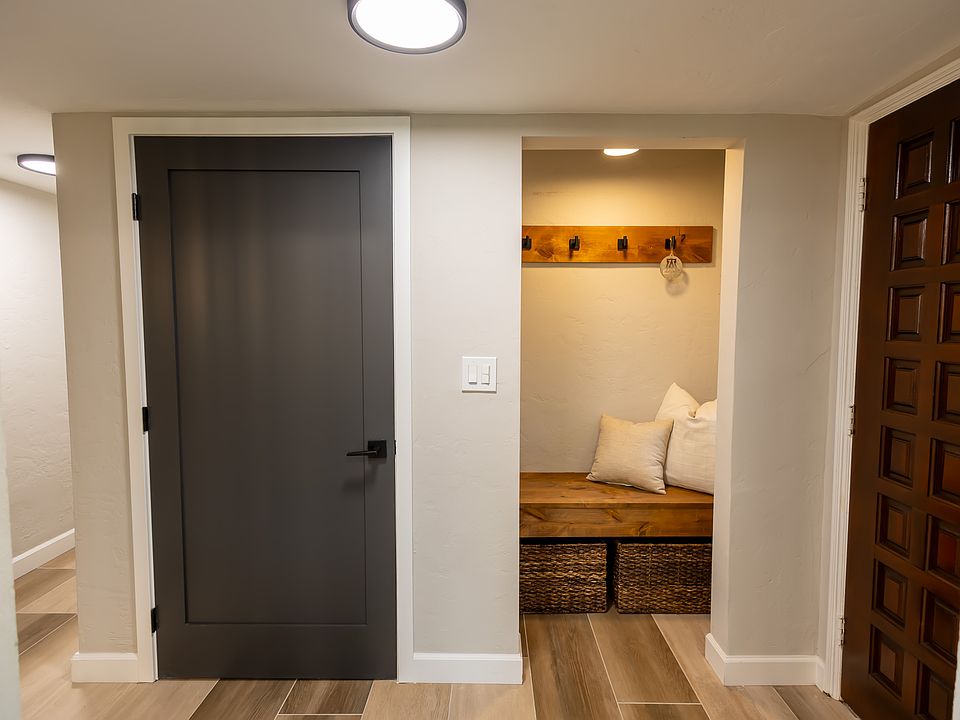 Entry with drop space