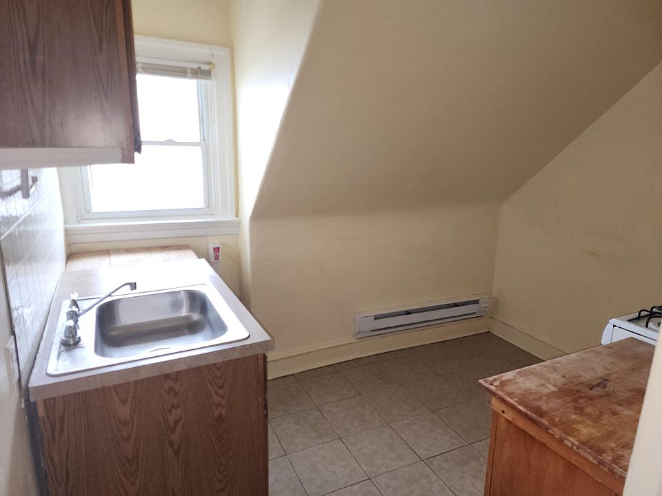 2nd image of 1505 68th Ave Floor 3