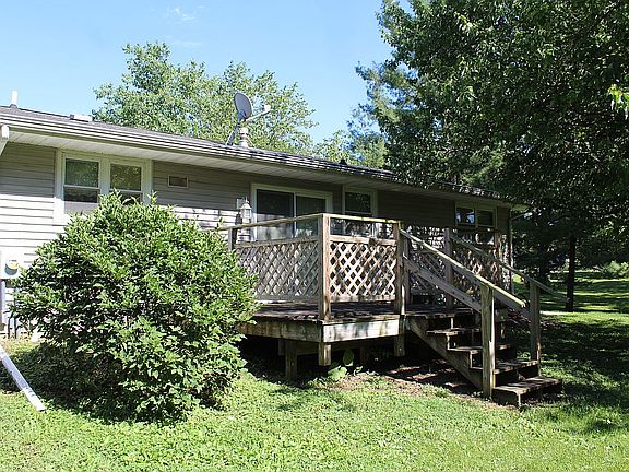4th image of 208 N Laurel St