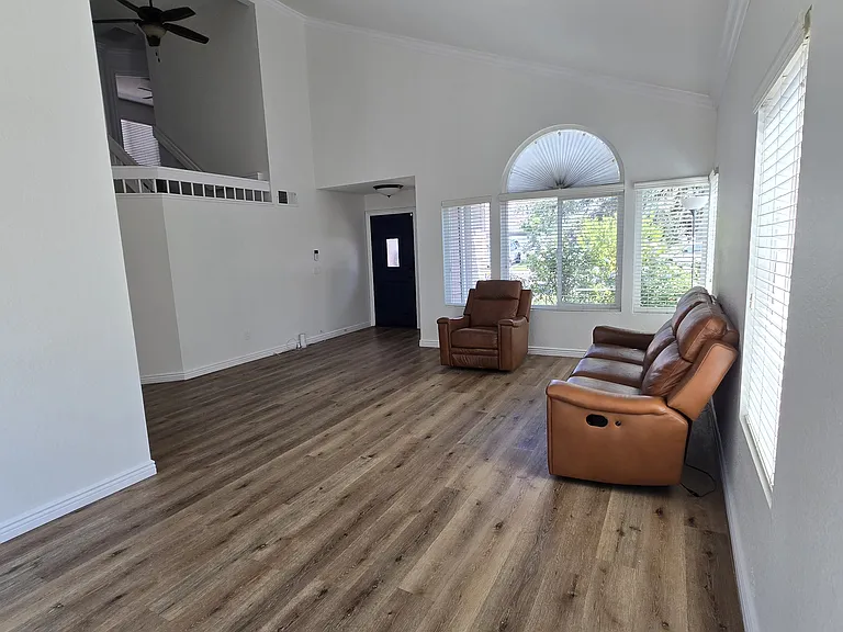30557 Bayport Ln — Photo 4