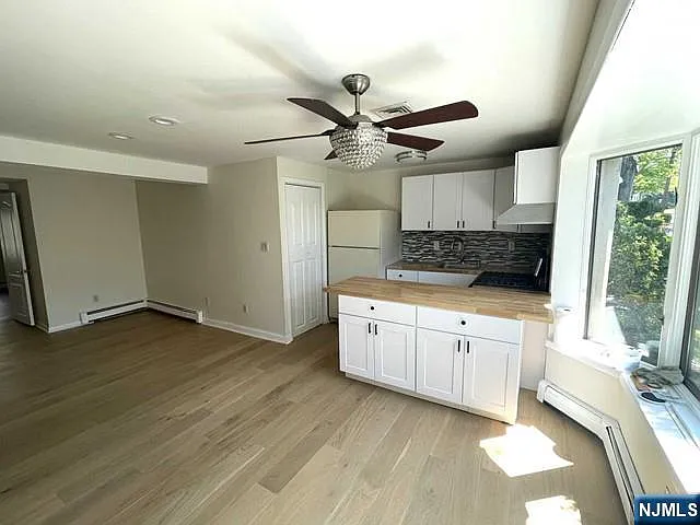 15 Columbia St — Photo 2