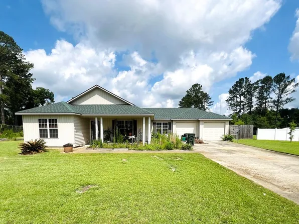 5612 Emily Ln, Hahira, GA 31632