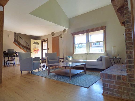 5th image of 1263 E Evergreen Dr