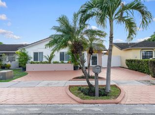 1112 SW 138th Pl, Miami, FL 33184