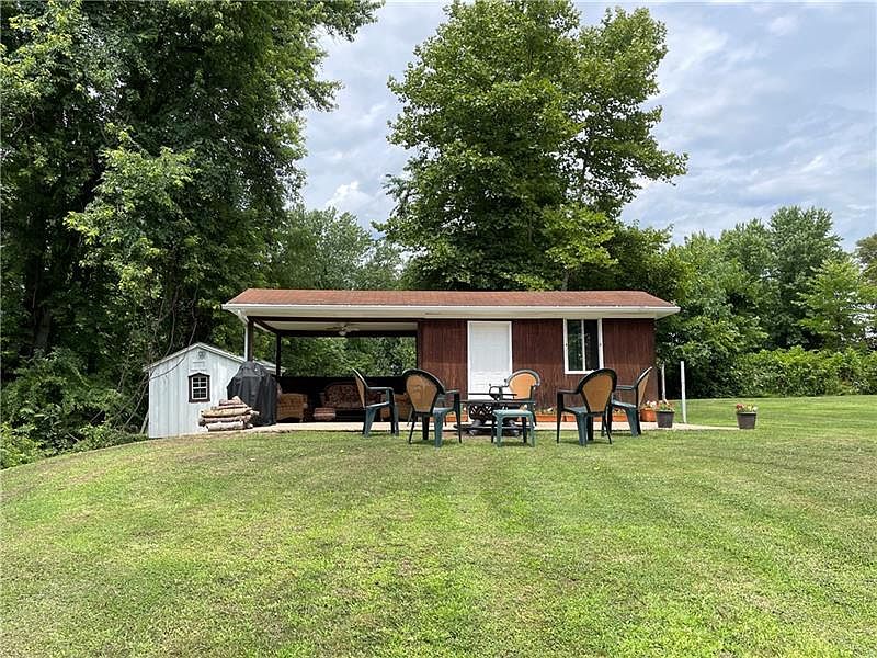 126 Maplehurst Dr, Aliquippa, PA 15001 Zillow