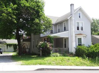 27 S 6th St #B, Akron, PA 17501