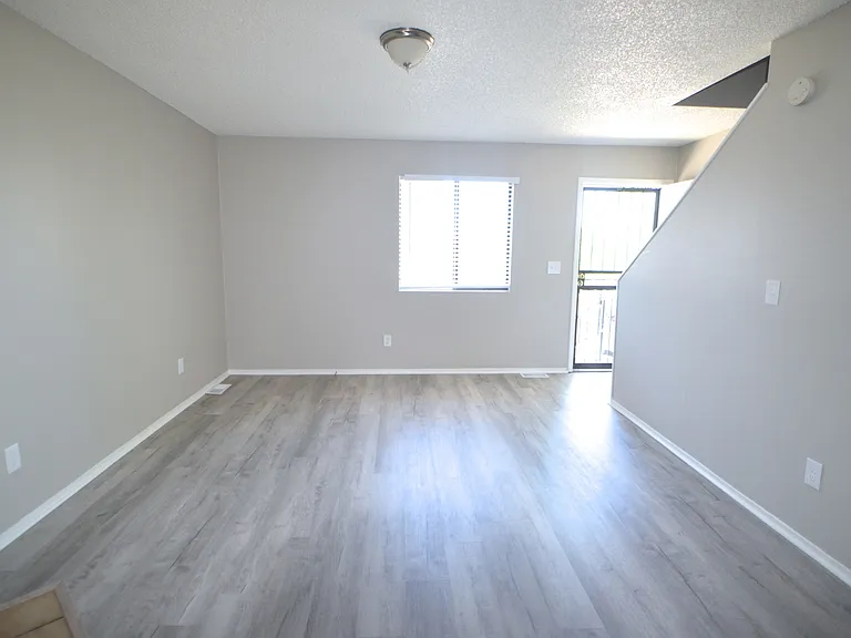 Highline Village Townhomes — Photo 6