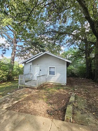 308 Cedar Cir Photo 1