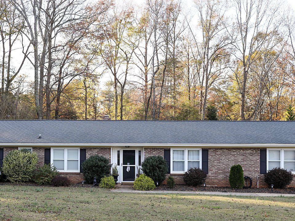 Front of house & backyard