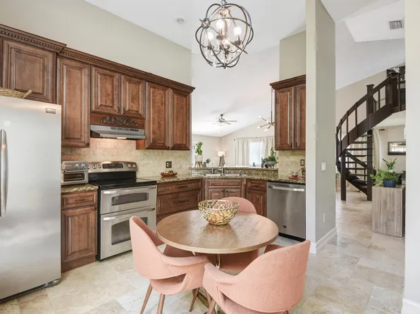 23157 Bentley Place, Boca Raton, FL 33433
