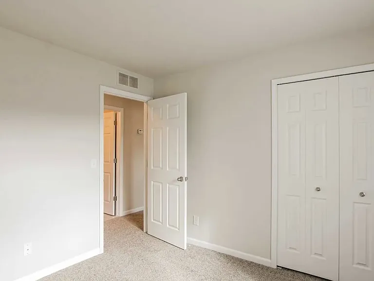 Harvard Place Apartments — Photo 71