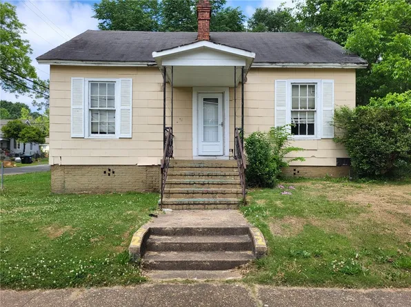 212 S 5th Ave, Lanett, AL 36863
