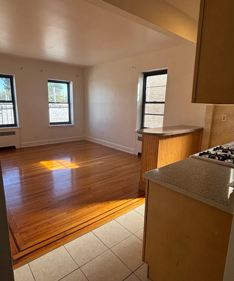 46 Exton Ave — Photo 3