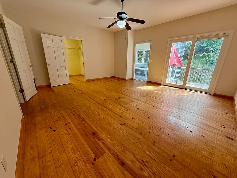 181 Brier Rose Ln — Photo 12