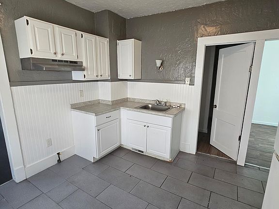 2nd image of 228 Columbus Ave #2