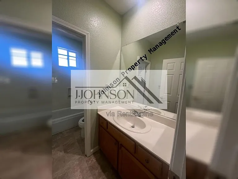 323 Glenbriar Cir — Photo 11