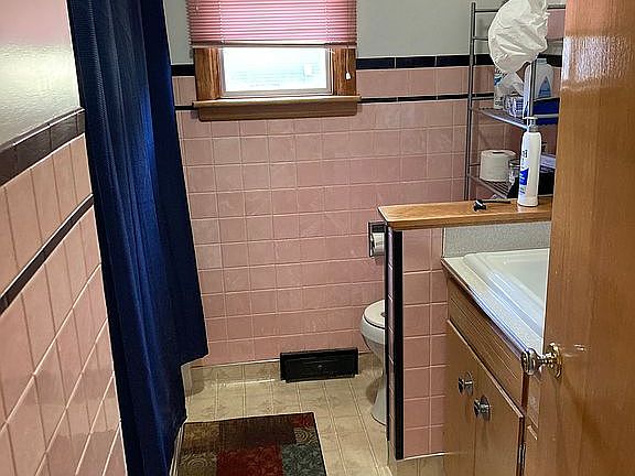 Upstairs Bathroom