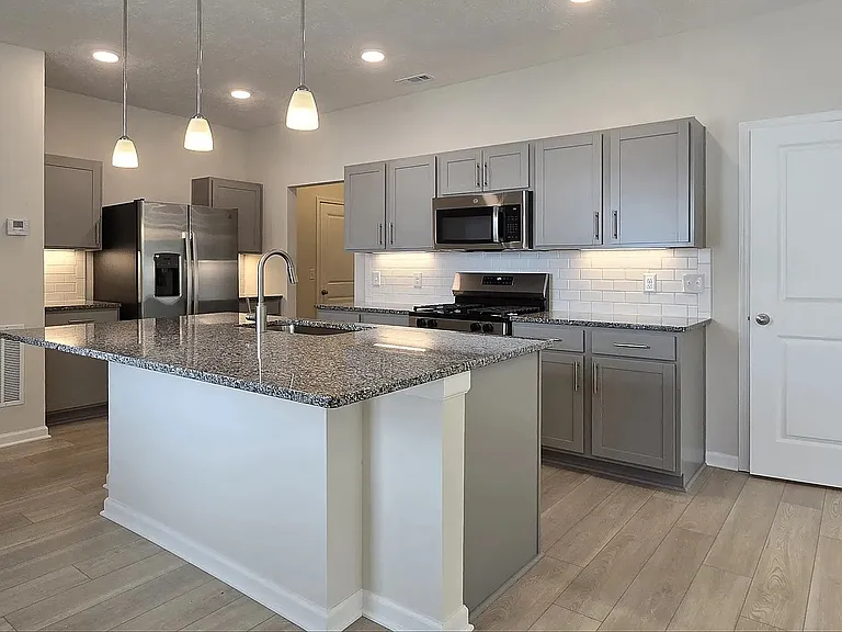 3472 Bushwillow Dr — Photo 4