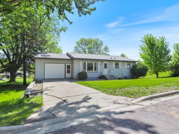 117 Harrison St S, Lake Benton, MN 56149