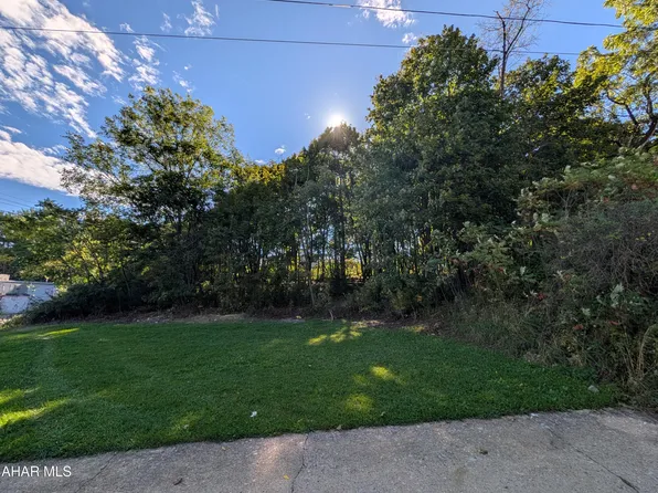 100-102 Walton Ave, Altoona, PA 16602