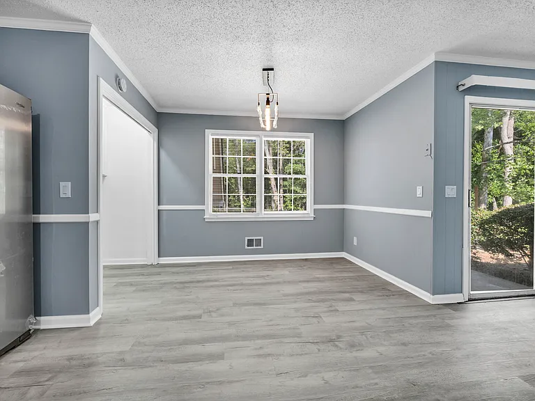 2905 Chatsworth Rd #B — Photo 10