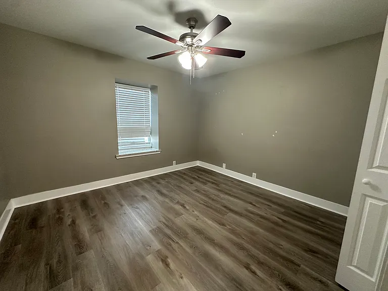 6200 Riverside Dr #624 — Photo 8